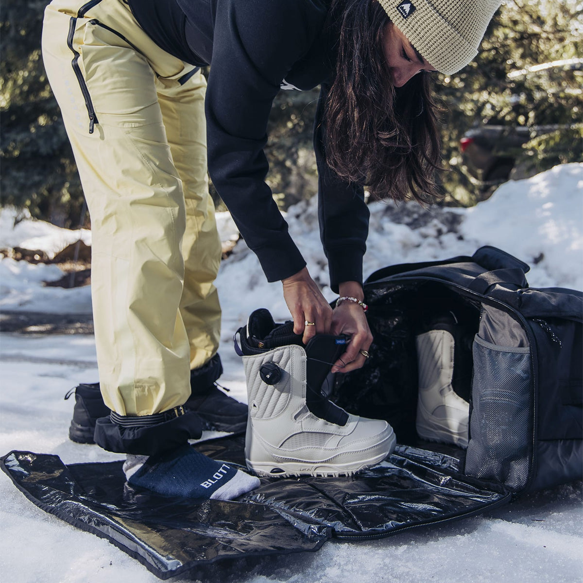 Burton Flight Attendant 90L Duffel Bag True Black