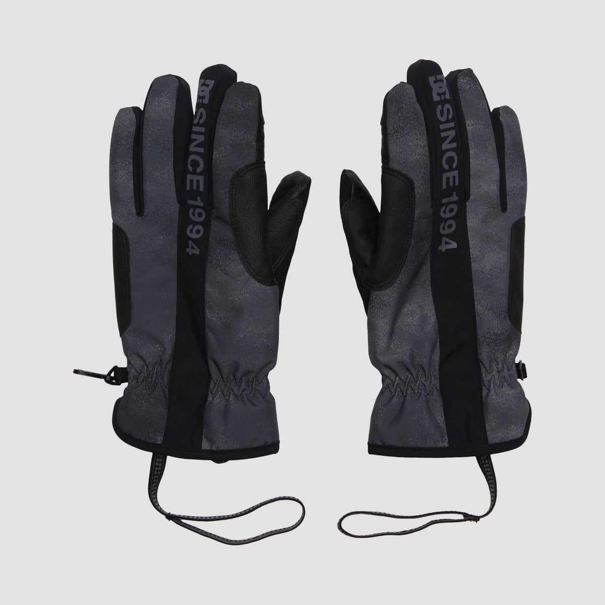 DC Salute Snow Gloves Overspray