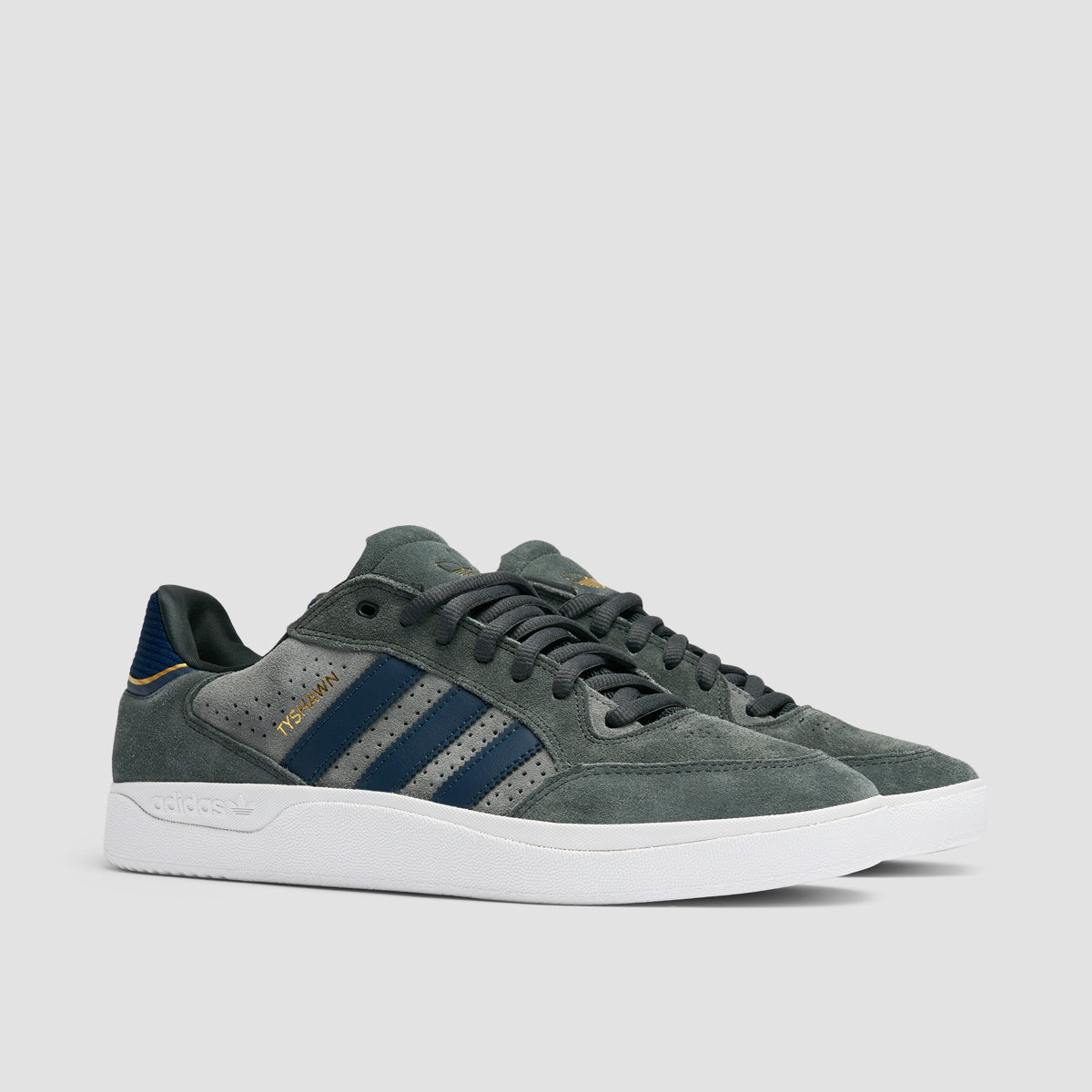 adidas Tyshawn Low Shoes - Carbon/Carbon/Grey Five