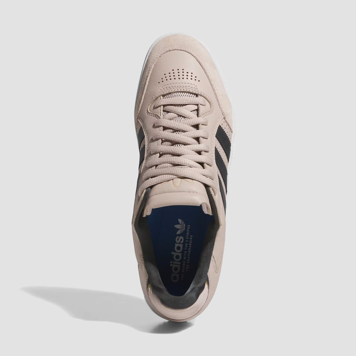 adidas Tyshawn Low Shoes - Wonder Taupe/Carbon/Gold Met.