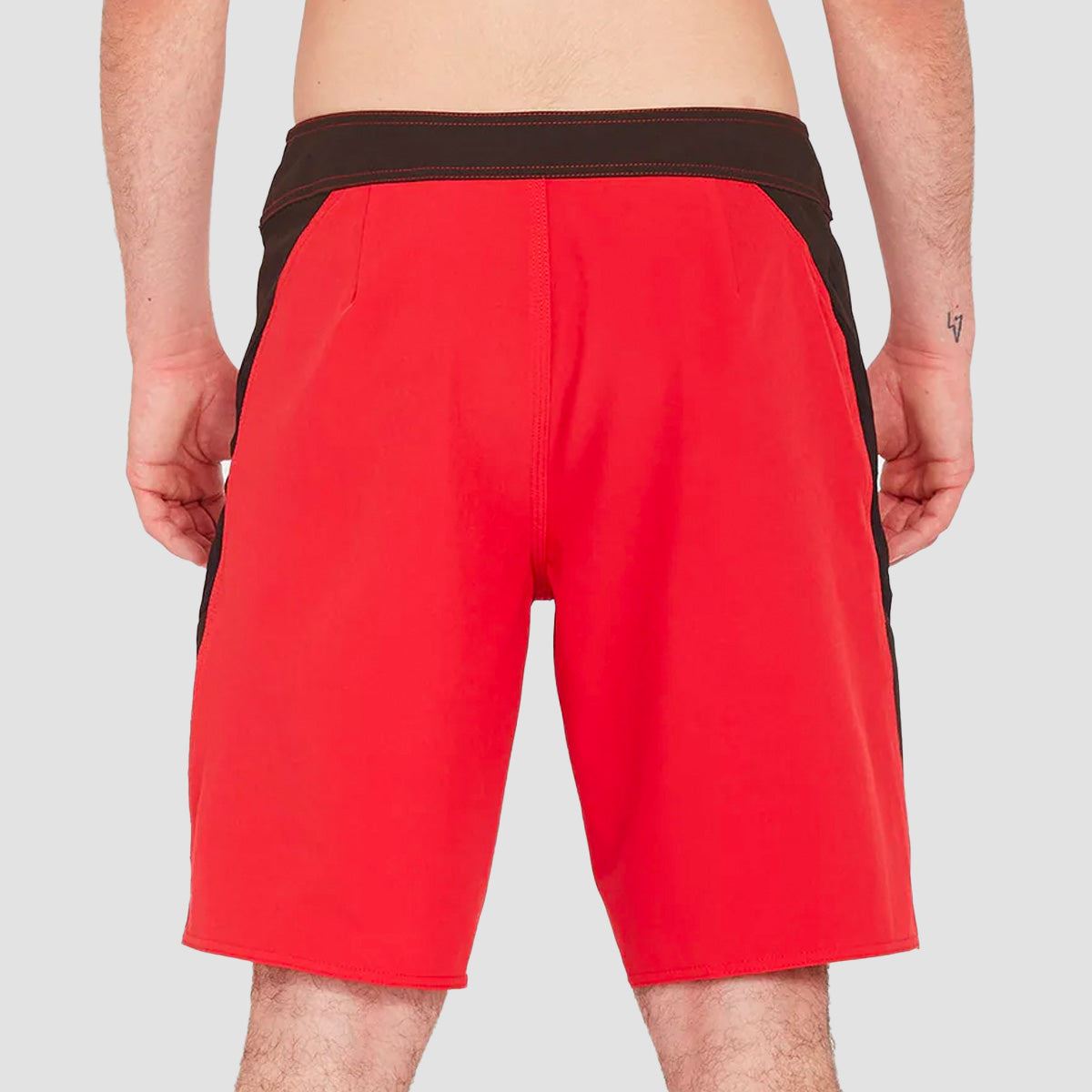 Volcom Surf Vitals Jack Robinson Mod 20" Boardshorts Red