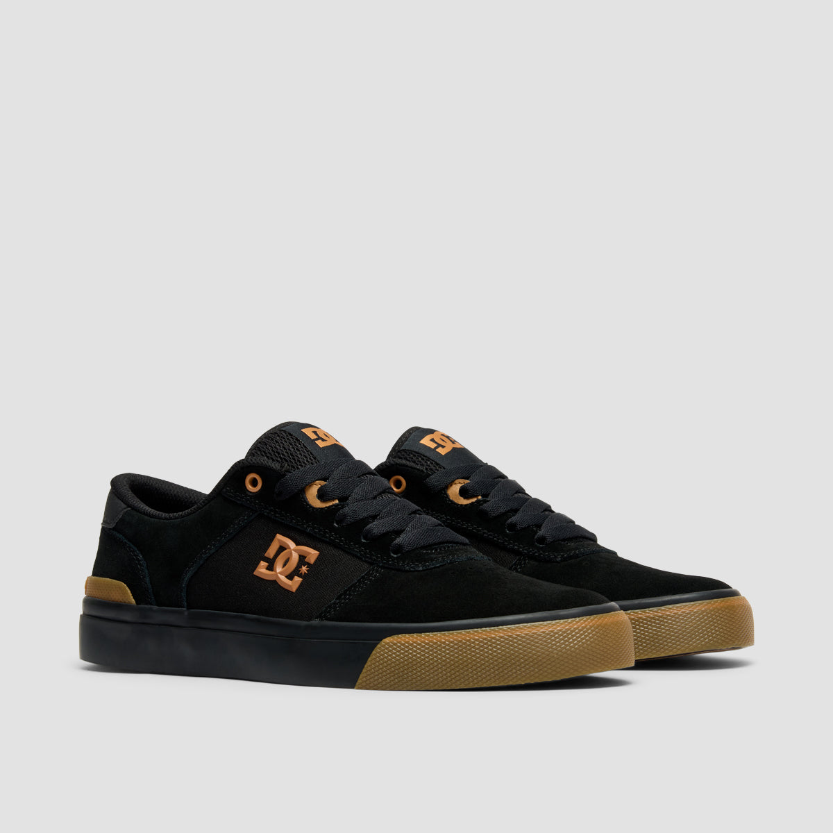 DC Teknic S Shoes - Black/Black/Gum