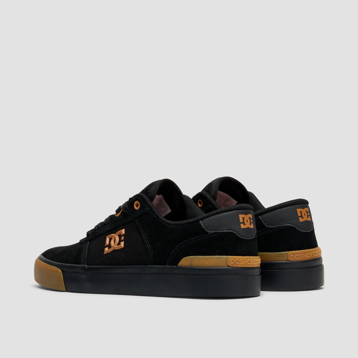 DC Teknic S Shoes - Black/Black/Gum