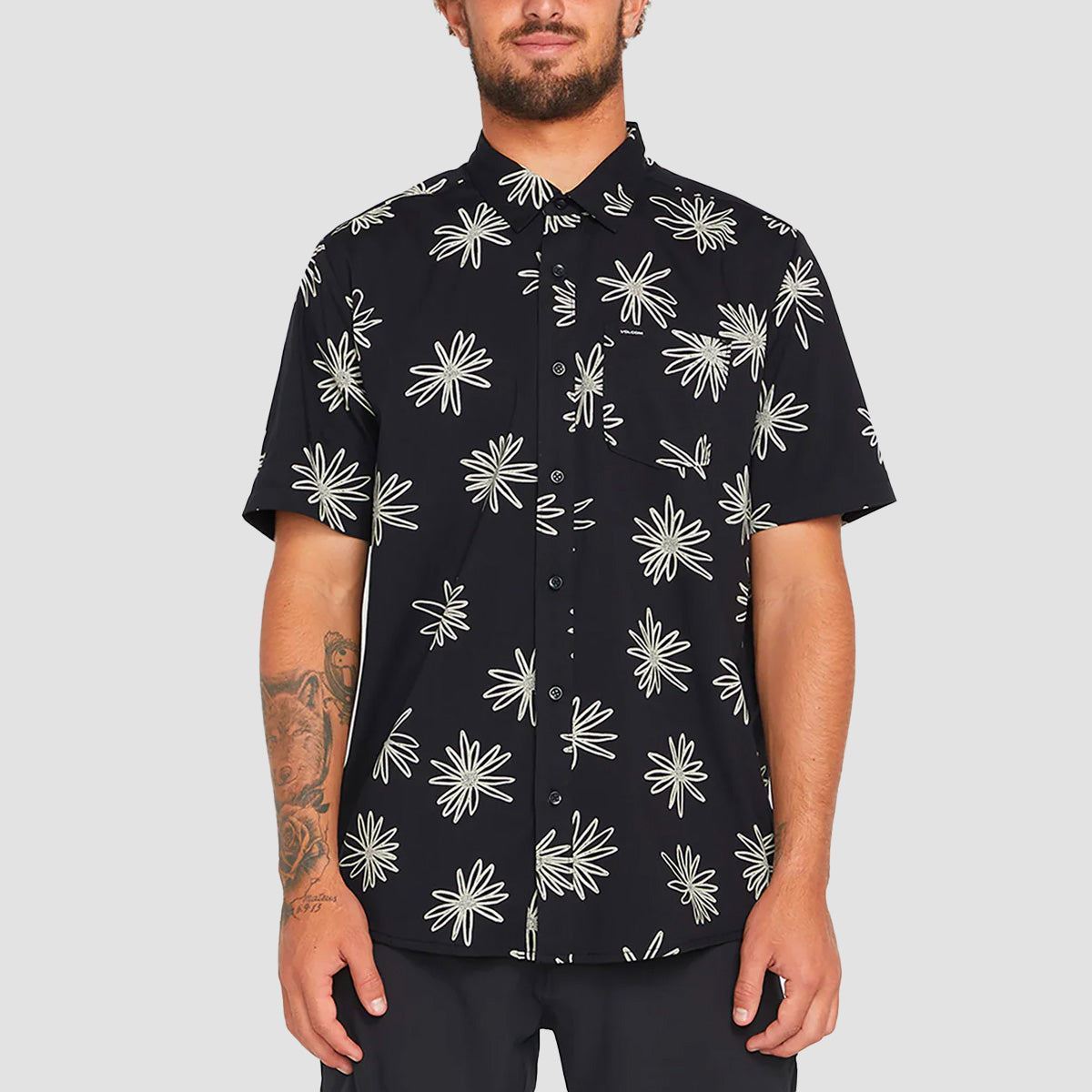 Volcom Lazy Dazey Short Sleeve Shirt Black