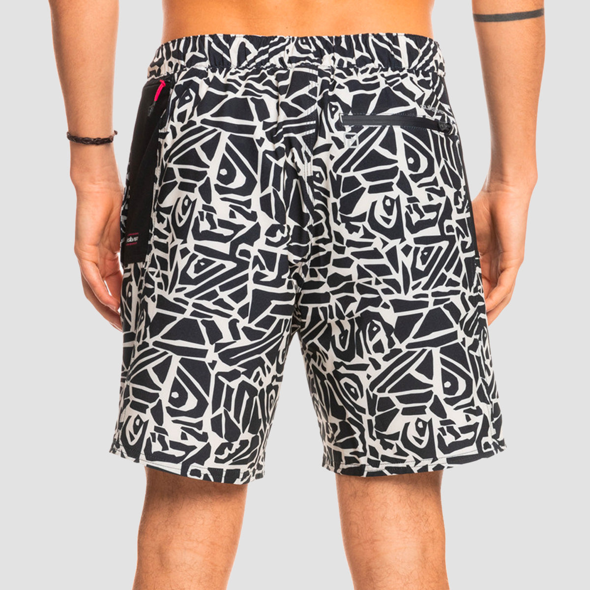 Quiksilver High Point Motion 17" Hybrid Boardshorts Black