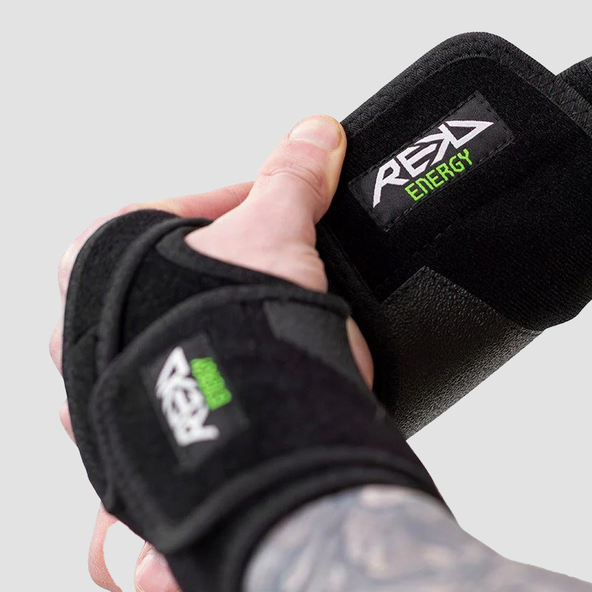 REKD Freedom Wrist Guards Black