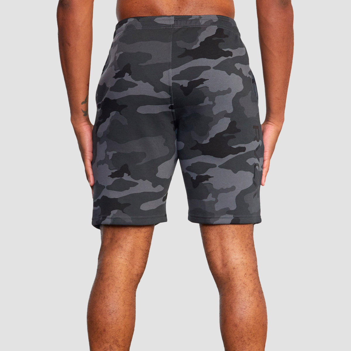 RVCA VA Sport IV 19" Sweat Shorts Camo