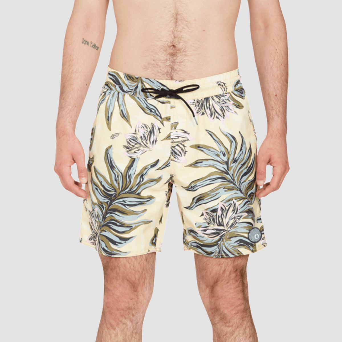 Volcom Center Print 17" Trunk Boardshorts Dawn Yellow