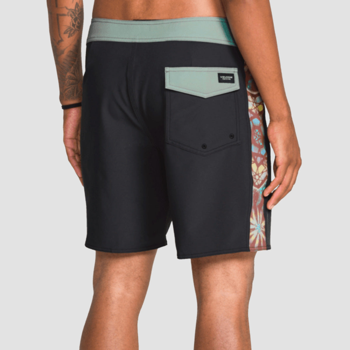 Volcom Star Shields FA Mod 18" Boardshorts Stealth